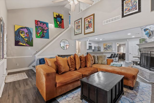 3585 BISHOPS GATE DR, Memphis, TN 38115