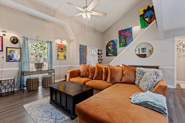 3585 BISHOPS GATE DR, Memphis, TN 38115