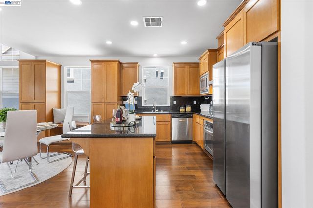 4468 Peralta Blvd, Fremont, CA 94536