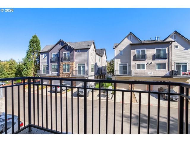 103 Ne CANVASBACK Way 203, Hillsboro, OR 97006