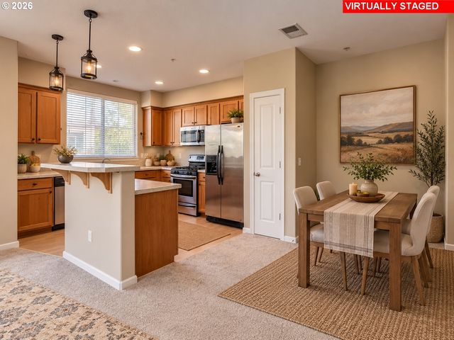 103 Ne CANVASBACK Way 203, Hillsboro, OR 97006