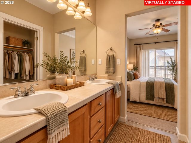 103 Ne CANVASBACK Way 203, Hillsboro, OR 97006
