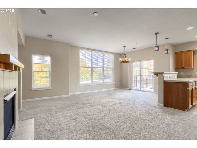 103 Ne CANVASBACK Way 203, Hillsboro, OR 97006