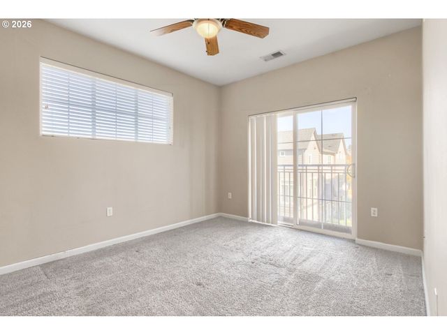 103 Ne CANVASBACK Way 203, Hillsboro, OR 97006