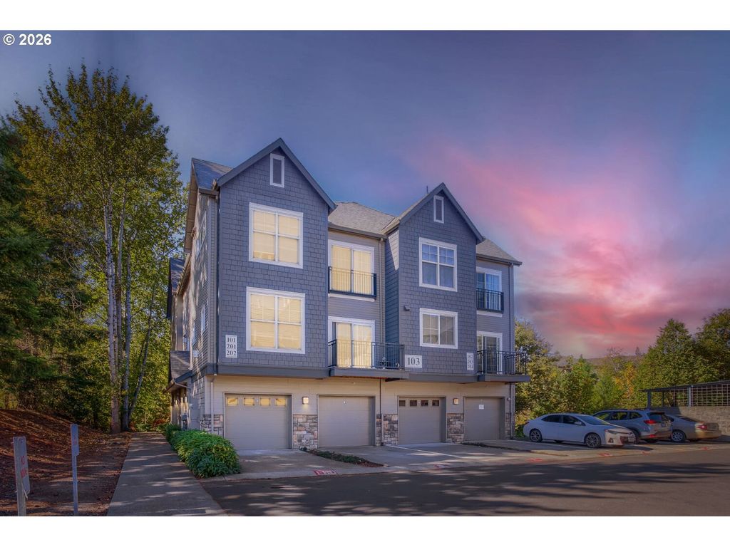 103 Ne CANVASBACK Way 203, Hillsboro, OR 97006