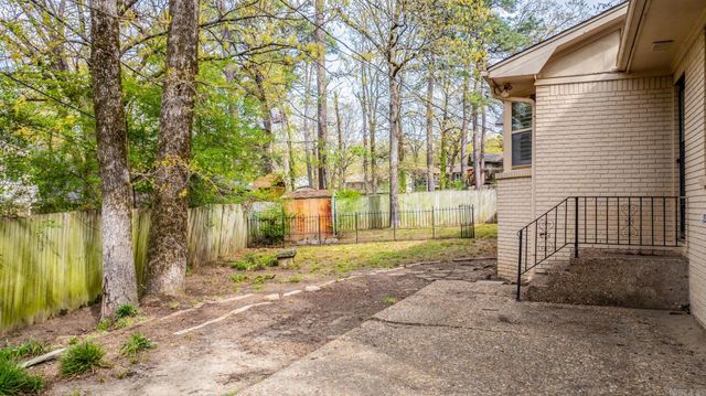 2810 Breckenridge Drive, Little Rock, AR 72227
