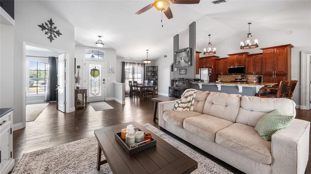 8925 PEBBLE BEACH PLACE, Clermont, FL 34711