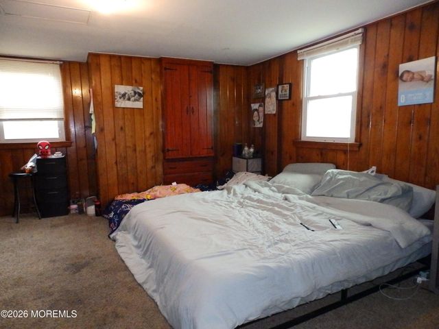 10 Fairway Drive, Toms River, NJ 08753