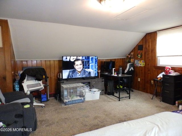 10 Fairway Drive, Toms River, NJ 08753