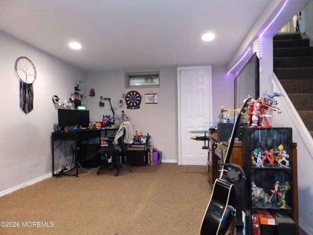 10 Fairway Drive, Toms River, NJ 08753