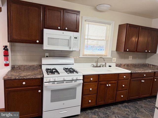 251 SUMMIT AVE, Mantua, NJ 08051