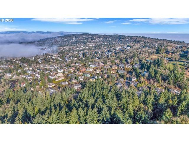875 Nw SKYLINE Blvd, Portland, OR 97229