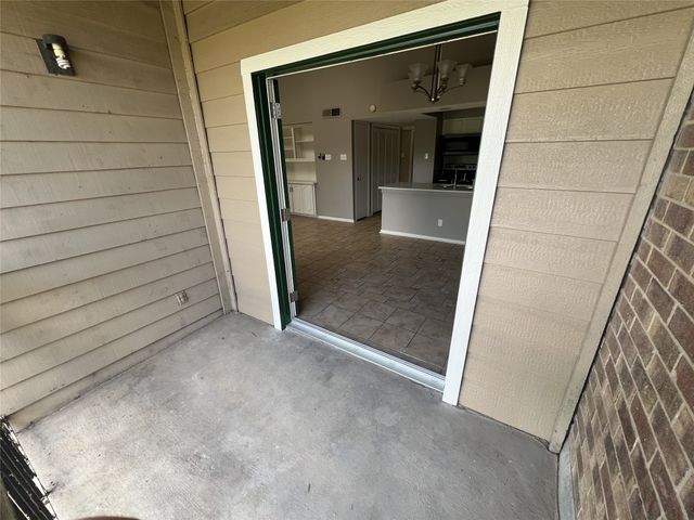 5750 Phoenix Drive 24, Dallas, TX 75231