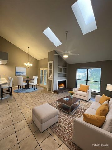 5750 Phoenix Drive 24, Dallas, TX 75231