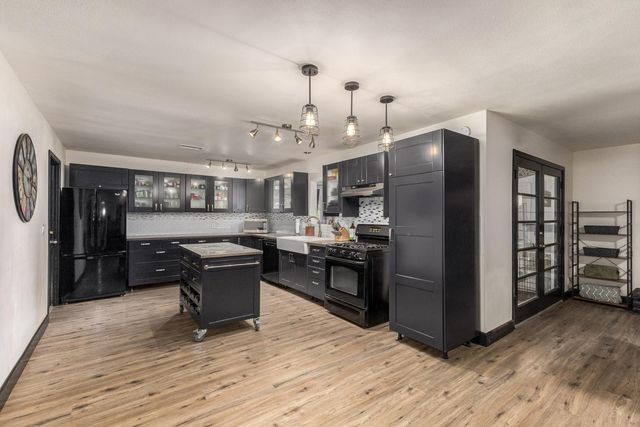 617 E Ellis Drive, Tempe, AZ 85282