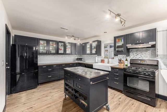 617 E Ellis Drive, Tempe, AZ 85282