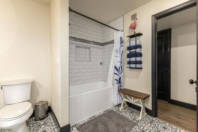 617 E Ellis Drive, Tempe, AZ 85282