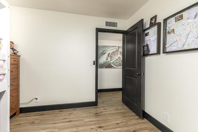 617 E Ellis Drive, Tempe, AZ 85282