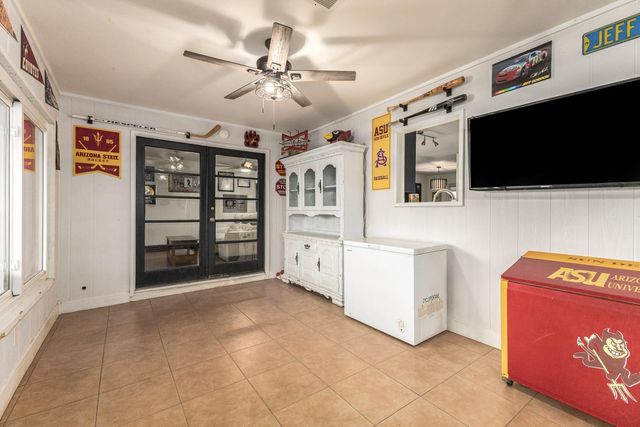 617 E Ellis Drive, Tempe, AZ 85282