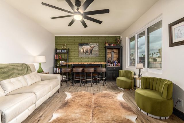 617 E Ellis Drive, Tempe, AZ 85282