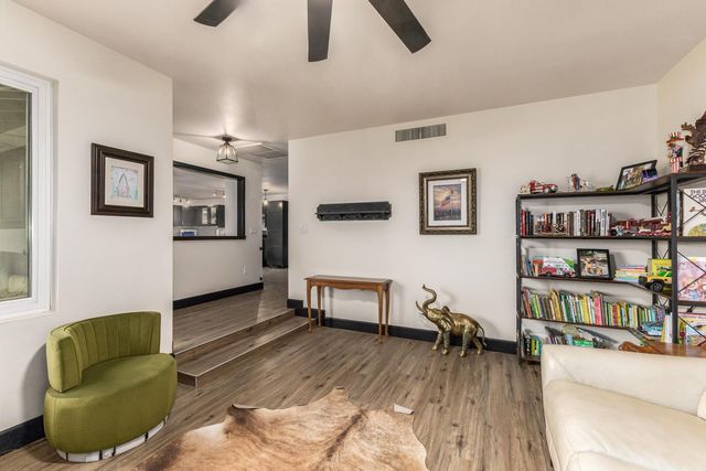 617 E Ellis Drive, Tempe, AZ 85282