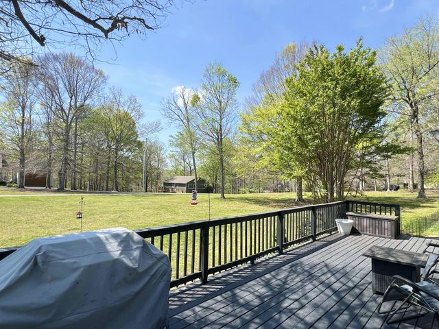 56 Lily Creek Court, Jamestown, KY 42629