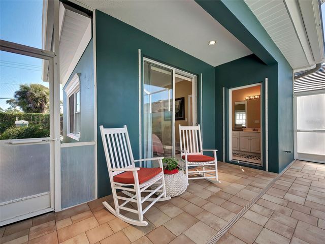 16 GULF MANOR DRIVE, Venice, FL 34285