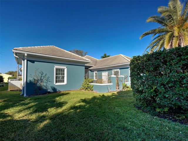16 GULF MANOR DRIVE, Venice, FL 34285
