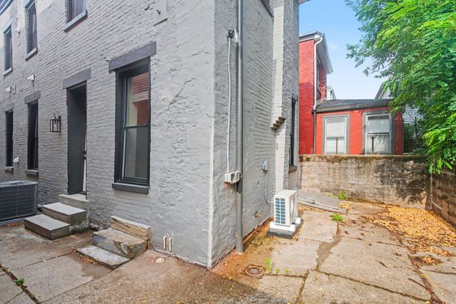 218 W 5th Street, Covington, KY 41011