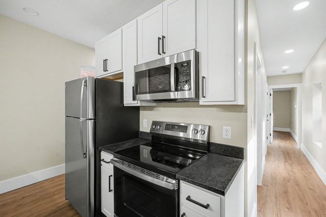 218 W 5th Street, Covington, KY 41011