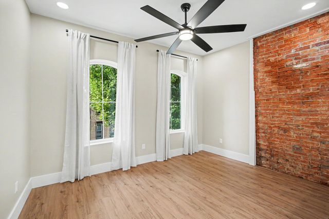 218 W 5th Street, Covington, KY 41011
