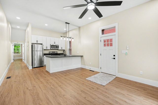 218 W 5th Street, Covington, KY 41011