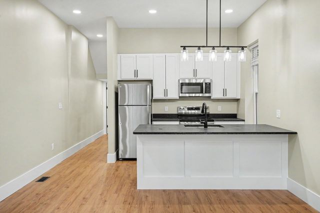 218 W 5th Street, Covington, KY 41011