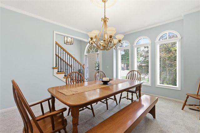 14440 NW 64th Terrace, Parkville, MO 64152