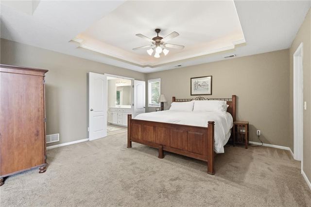 14440 NW 64th Terrace, Parkville, MO 64152