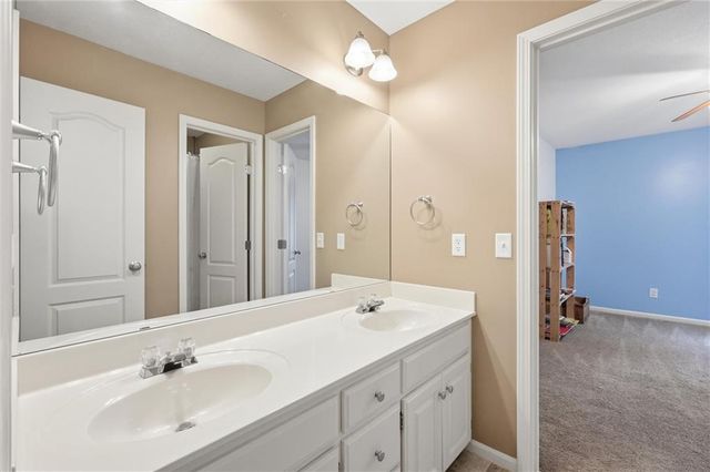 14440 NW 64th Terrace, Parkville, MO 64152
