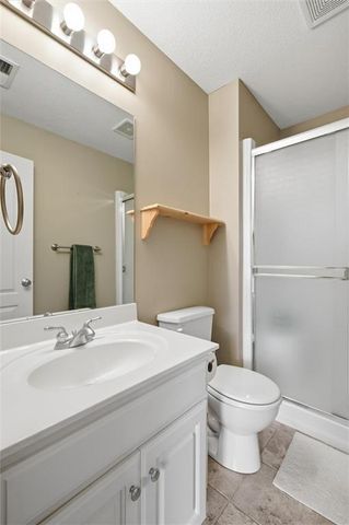 14440 NW 64th Terrace, Parkville, MO 64152