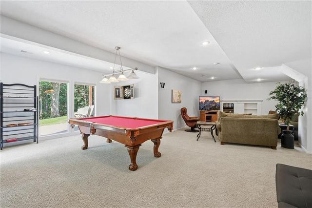 14440 NW 64th Terrace, Parkville, MO 64152