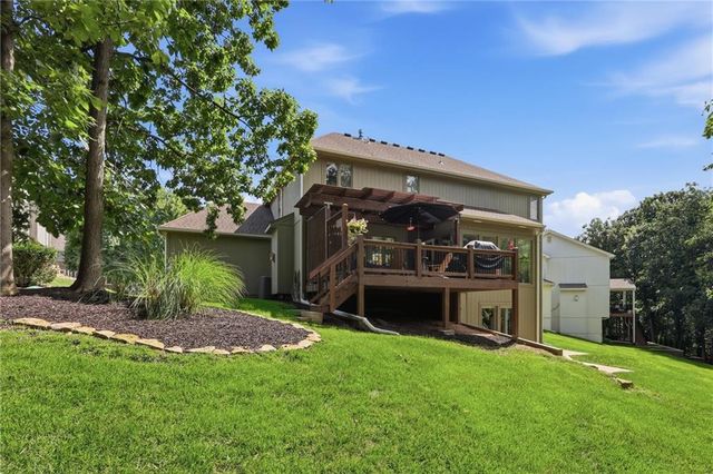 14440 NW 64th Terrace, Parkville, MO 64152
