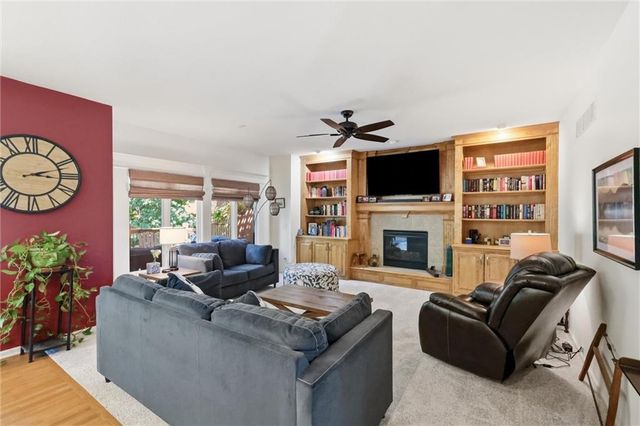 14440 NW 64th Terrace, Parkville, MO 64152