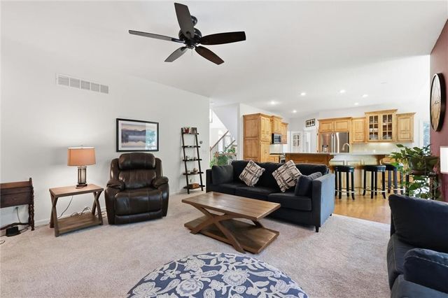 14440 NW 64th Terrace, Parkville, MO 64152
