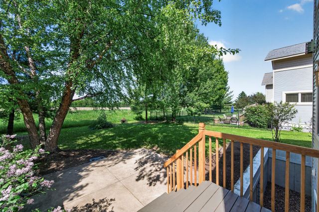 11374 Balsam Way, Woodbury, MN 55129