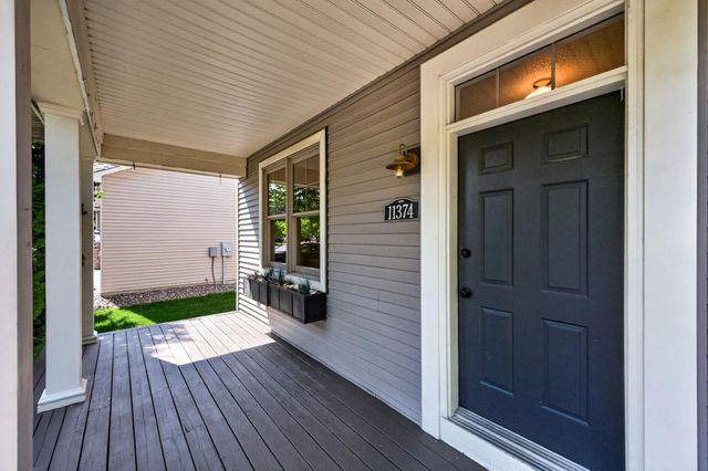11374 Balsam Way, Woodbury, MN 55129
