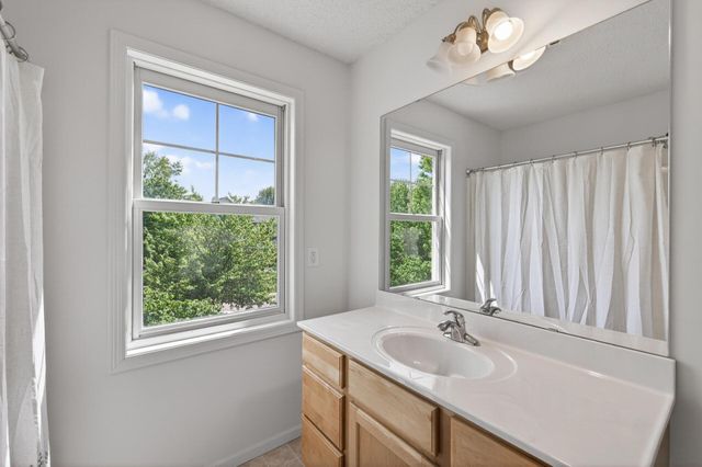11374 Balsam Way, Woodbury, MN 55129
