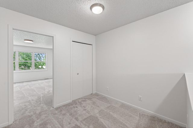 11374 Balsam Way, Woodbury, MN 55129