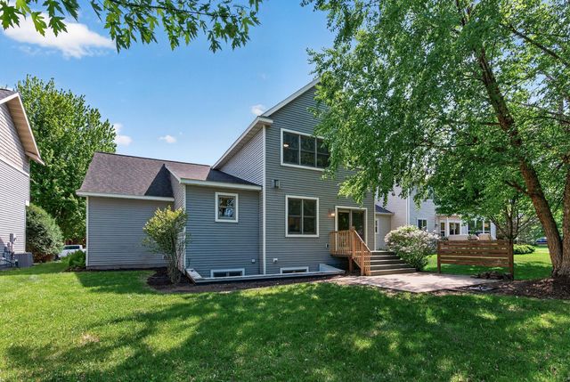11374 Balsam Way, Woodbury, MN 55129