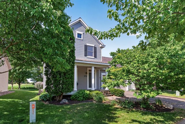 11374 Balsam Way, Woodbury, MN 55129