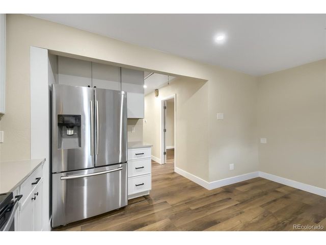 321 Stuart St, Denver, CO 80219