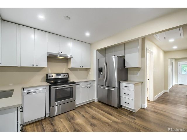 321 Stuart St, Denver, CO 80219