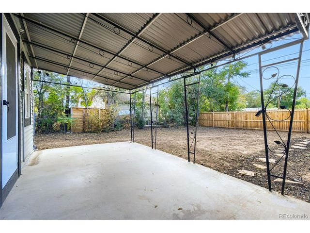 321 Stuart St, Denver, CO 80219